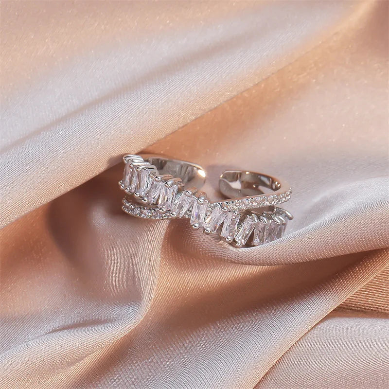 Moonso Luxury Zircon Shiny X Shape Opening Rings for Woman Gothic Finger Jewelry Wedding Party Free Shipping Items R8463