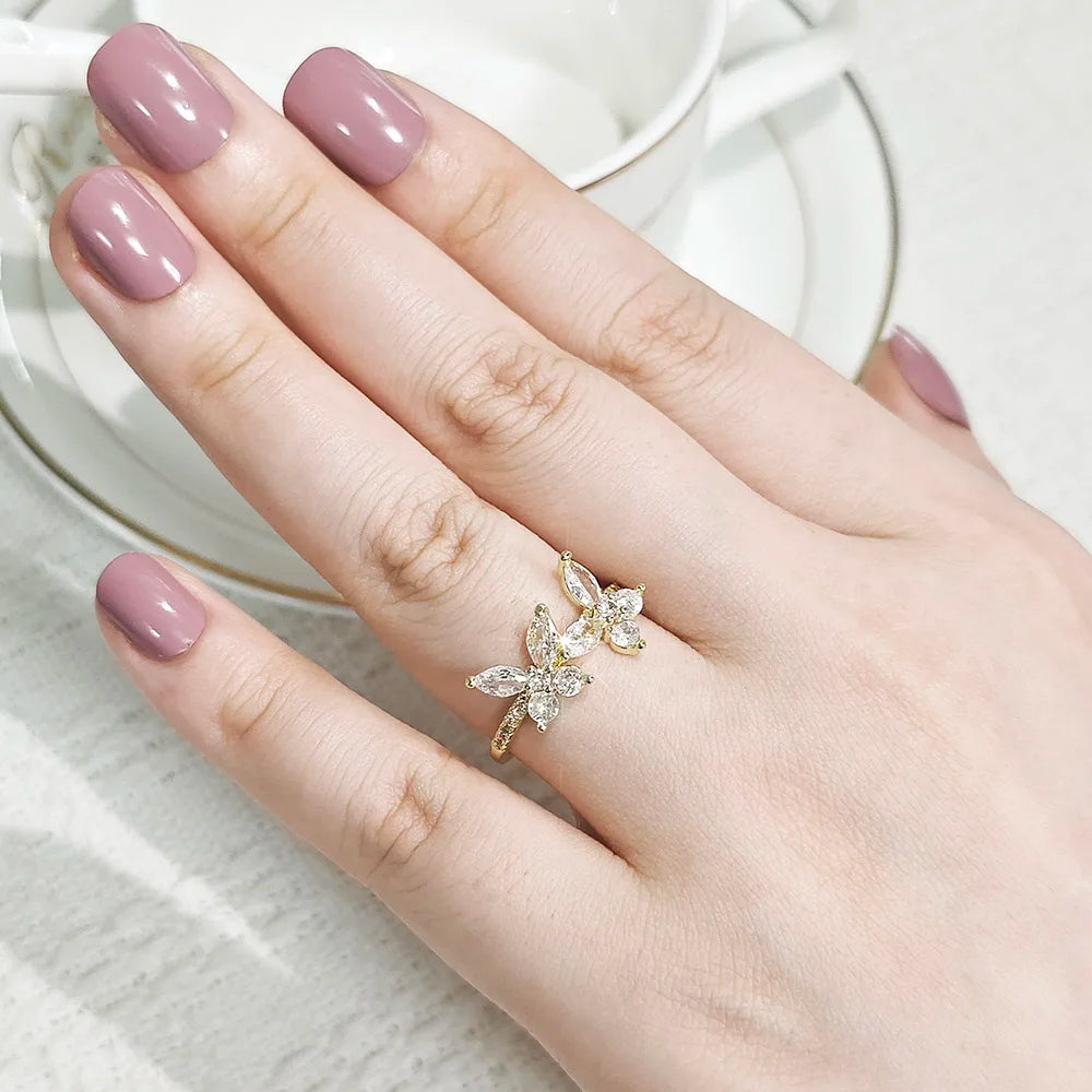 Moonso Arrival Fashion Unique Design Gold Silver Color Butterfly Fashion Ring for Women Valentine's Day Gift Jewelry R8401